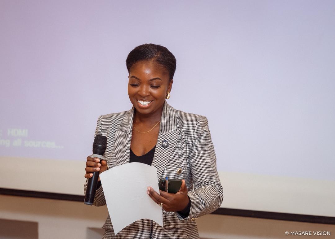 Jemima Rockson speaking at an Inner Circle session